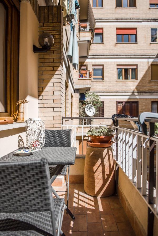 Casa 3 Santi, Your Contemporary Home In Рим Екстер'єр фото