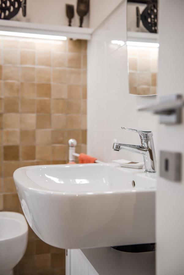 Casa 3 Santi, Your Contemporary Home In Рим Екстер'єр фото